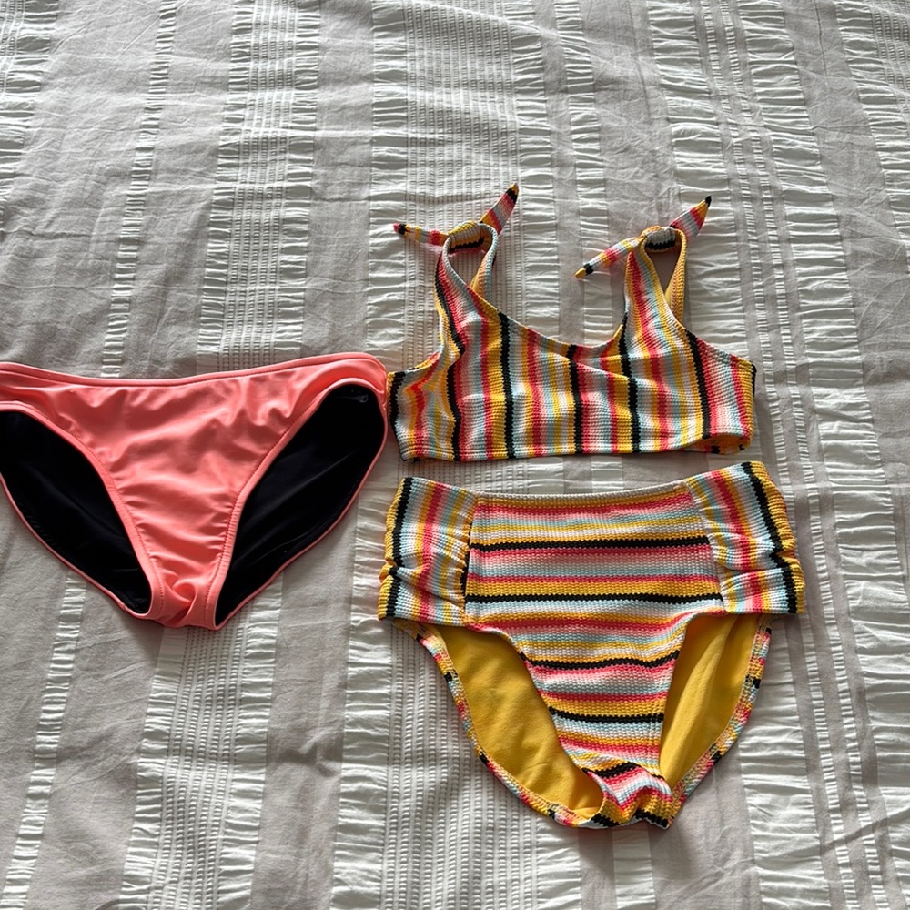 Striped Bikini Set With Extra Bottoms Size 6/6X